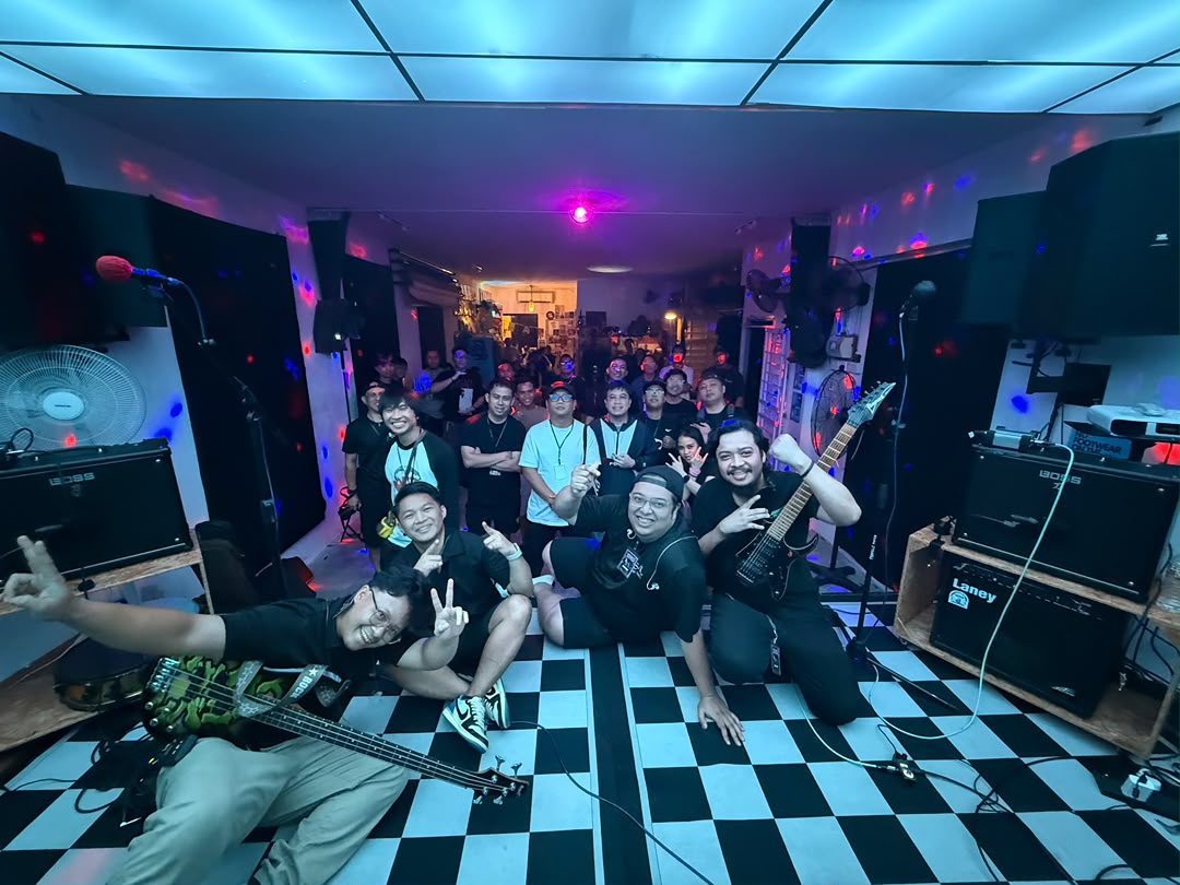 Sayap Lepas with fellow musicians after a live session